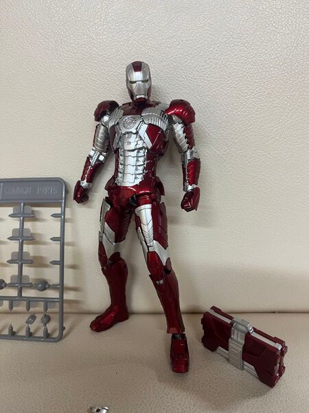 アイアンマンMk.V マーク5 全塗装済完成品 プラモデル フィギュア S.H.Figuarts Figma fondjoy