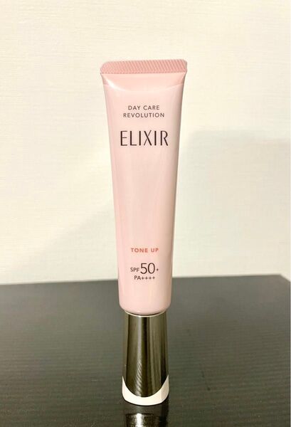 エリクシール デーケアレボリューション トーンアップ SPF50+ PA++++