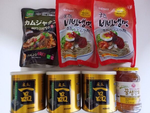 韓国フェアー。韓国海苔他 韓国食品いろいろ 賞味期限はバラバラです。