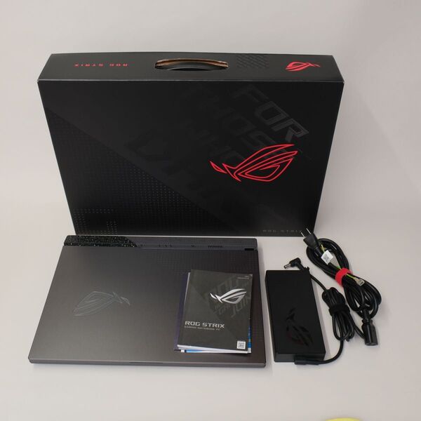 中古美品 ROG Strix G15 RTX3060 ゲーミングノートPC ASUS AMD Ryzen7 6800H 32GB