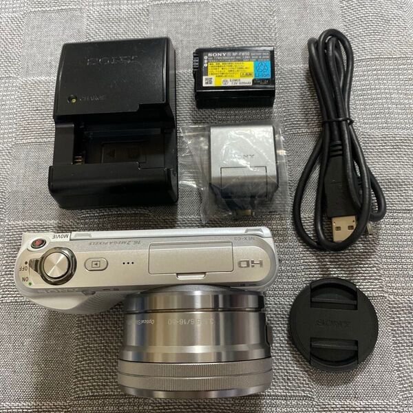 超美品 SONY NEX-C3 と 3.5-5.6/16-50 PZレンズ
