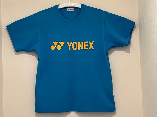 YONEX 半袖 Tシャツ(Mサイズ)ヨネックス バトミントン テニス トレーニングウェア 水色 メッセージTシャツ
