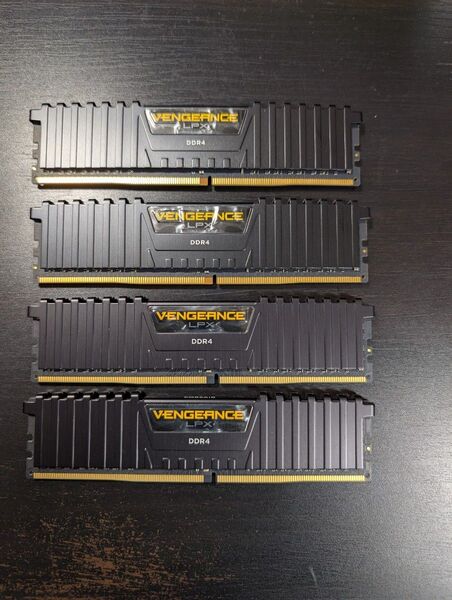 Corsair DDR4メモリ 3200MHz 8GB 4枚=16GB X 2