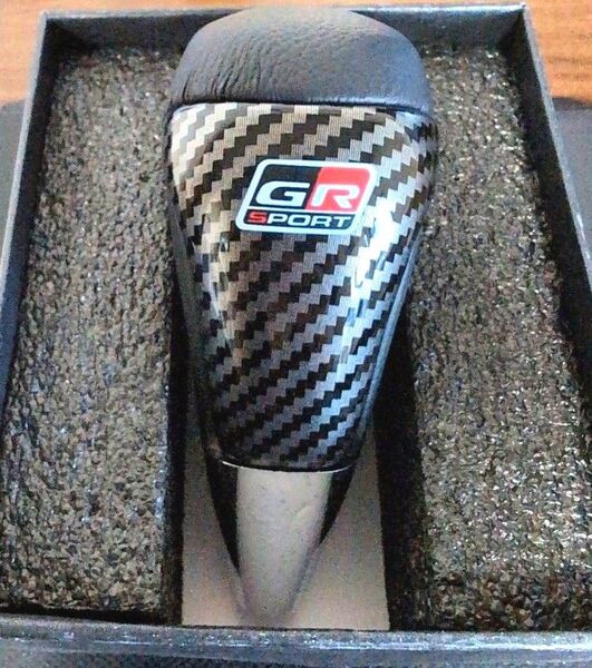 新品 GR シフトノブ SPORT レザー トヨタ カーボン 調節アダプターつき 箱付き 黒革