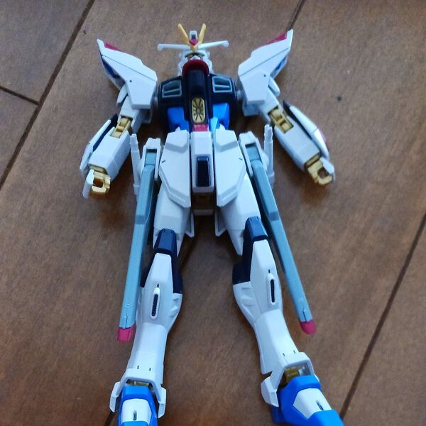 HG ガンプラ ガンダム プラモデル バンダイ 機動戦士ガンダム SEED Destiny ストライクフリーダム ジャンク