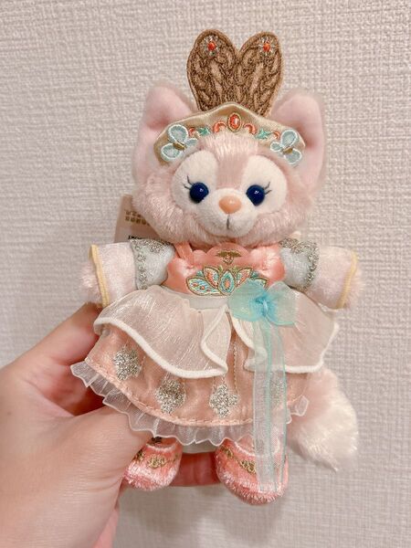リーナベルぬいぐるみバッジ 在庫ラスト 上海ディズニー限定 タグ付 中華風 新品未使用 ダッフィーフレンズ
