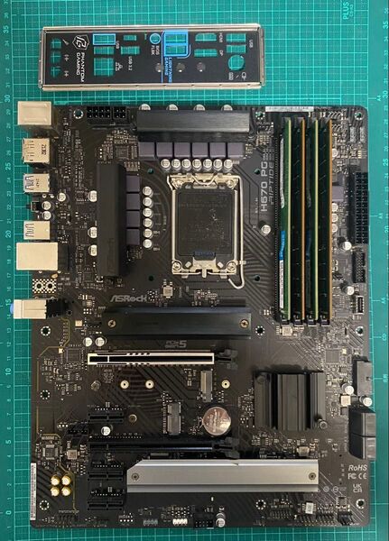 マザボメモリセット H670 PG Riptide DDR4 3200 8GBx4【動作確認済】