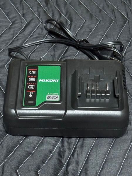 日立工機 ハイコーキ HIKOKI UC12SL 充電器 リチウムイオンバッテリー用 10.8V
