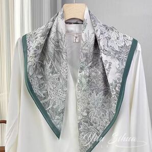 シルク100%スカーフ 植物柄 グリーン ホワイト 上品 ファッション小物 絹製バンダナ 約65cm 大判スカーフ オーシーズン