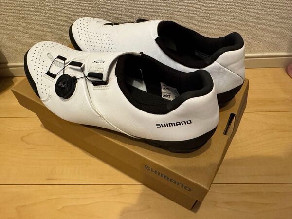 シマノ ピンディングシューズ XC3(SH-XC300) ワイド サイズ:43(27.2cm)【ほぼ未使用品】