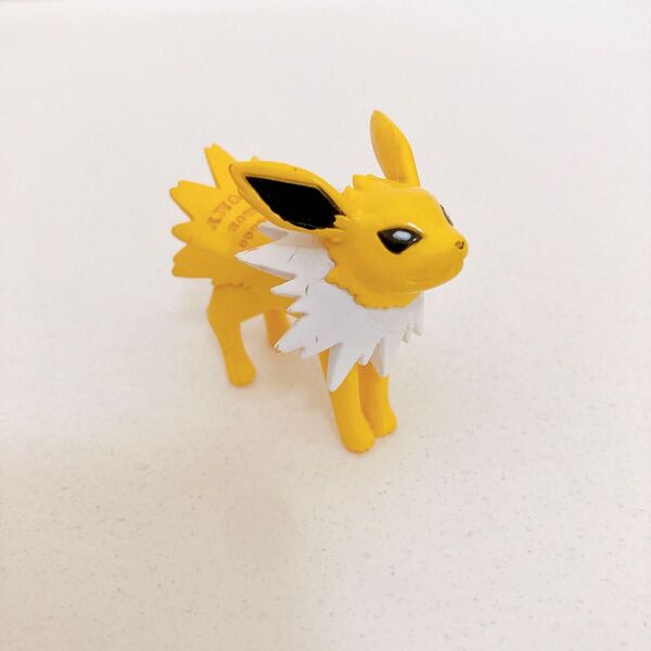 モンコレ サンダース ポケモン フィギュア 初期