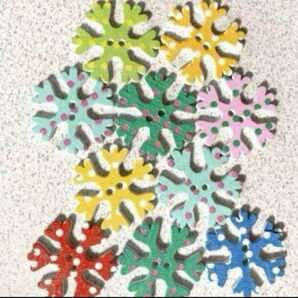 ドット柄 大きな雪の結晶 10個 ウッドボタン 木のボタン