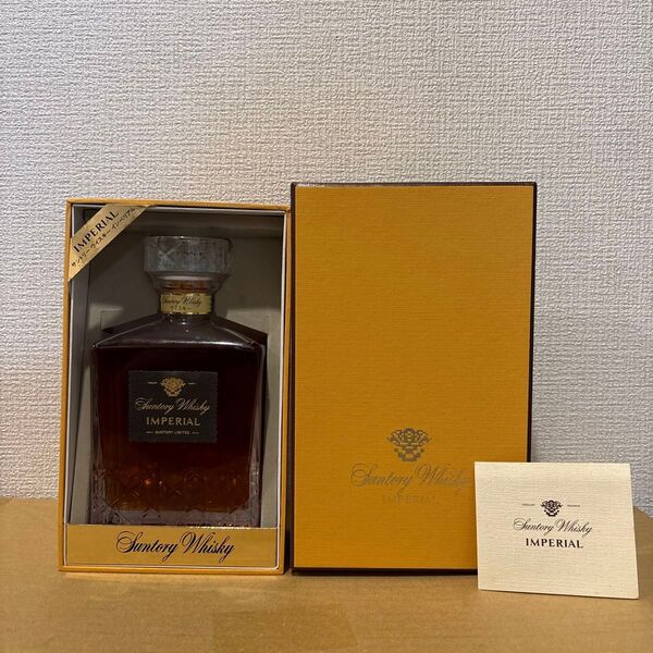 サントリー ウイスキー インペリアル カガミクリスタル 古酒 SUNTORY WHISKY IMPERIAL 箱付 未開封(1)