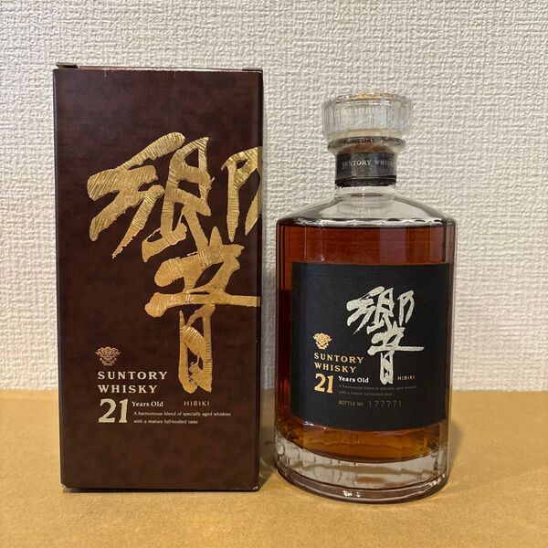 サントリーウイスキー 響21年 裏ゴールドラベル 旧ボトル 箱付き 未開封 SUNTORY whisky HIBIKI