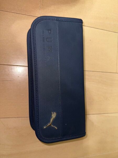 クツワ PUMA(プーマ) メタルキャットペンケース ネイビー PM388NB 筆箱