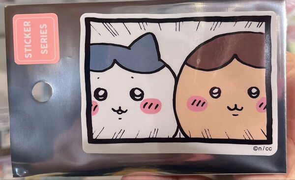 ちいかわ スマホに貼れるサイズのステッカー ハチワレ くりまんじゅう おそろい