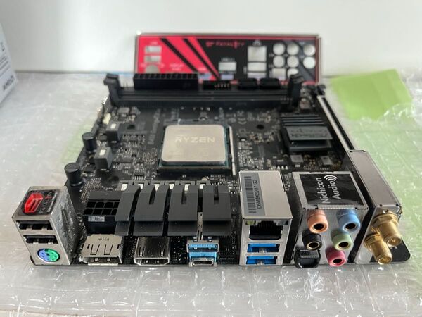 ASRock Fatal1ty B450 Gaming-ITX/ac + Ryzen 5 3500 DDR4 16G 動作未確認