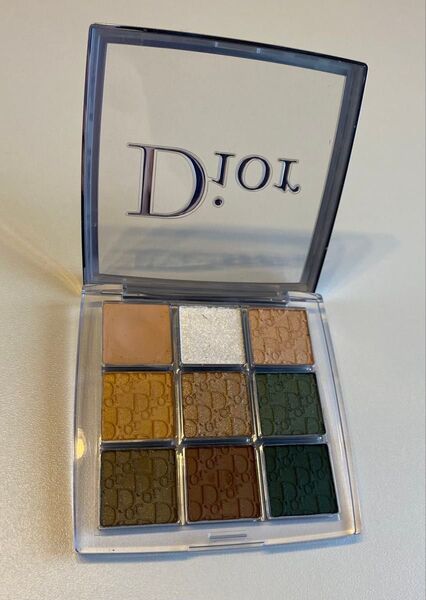2〜3回使用 Dior 限定色 ディオール バックステージ アイパレット 008 カーキ アイシャドウ 箱無し