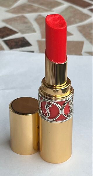 Yves Saint Laurent イブ・サンローラン ルージュ ヴォリュプテ シャイン 口紅 リップ 12