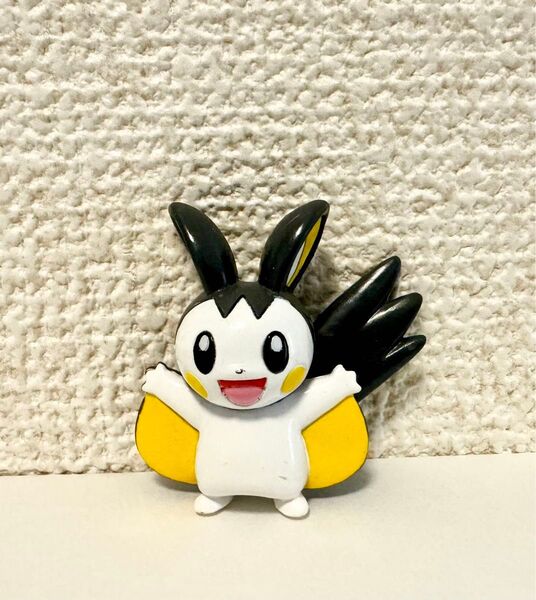ポケモン モンコレ エモンガ