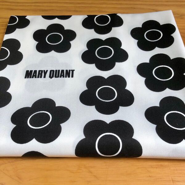 MARY QUANT マリークワント 大デイジー ホワイト オックス 生地