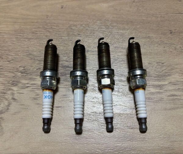 NGK DILKA7D11H イリジウムプラグ プラグ 日産 NISSAN エクストレイル 4本セット 80700キロ外し