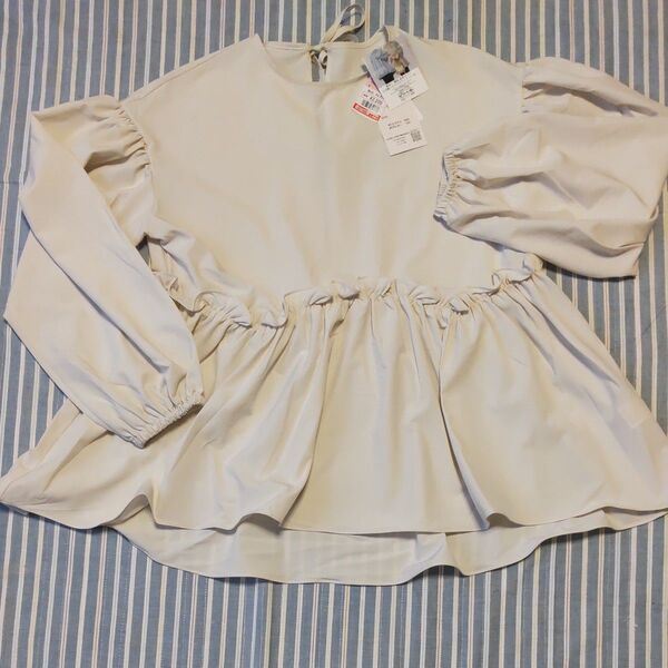 ★未使用★しまむら LULALA フリル ペプラム トップス ラッシュガード 水陸両用 UVカット UPF50 未使用