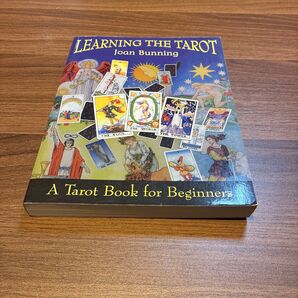 LEARNING THE TAROT A Tarot Book for Beginners タロット本
