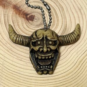 ▼悪魔ピューター デモンスカルホーンペンダント ネックレス? キーホルダー 鬼? 怖い 怖い顔 恐い顔 アクセサリー 未使用?