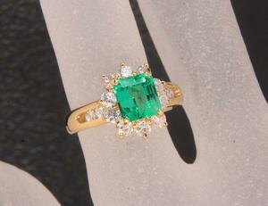 { pawnshop exhibition }K18* natural emerald 1.205ct+ dia te The Yinling g*k-4016