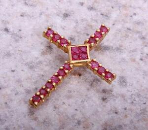 { pawnshop exhibition }10k* natural ruby. Cross pendant top *C-3792