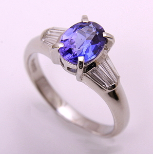 《質屋出品》Pt900★天然タンザナイト1.47ct+ダイアモンドリング★C-4882