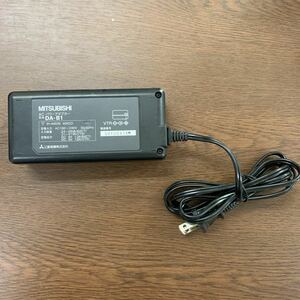 WM1732 MITSUBISHI ACパワーアダプタ　DA-B1 DC6V 1.3A(BATT) DC6V 1.8A (VTR) 送料520円　0822