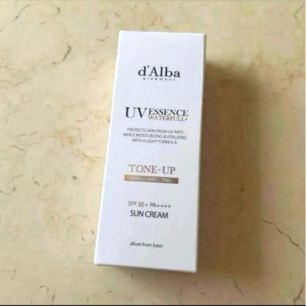 ダルバ UVエッセンス ウォータフルトーンアップサンクリーム ピンク 50ml