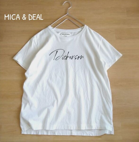 MICA&DEAL マイカアンドディール 英字ロゴ 日本製 Tシャツ ホワイト Dickersonロゴ