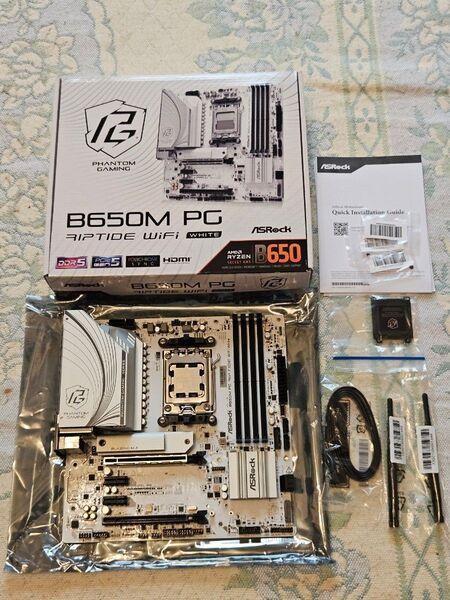 Ryzen7 7700 / Asrock B650M PG Riptide WiFi /DDR5 6400 32G セット