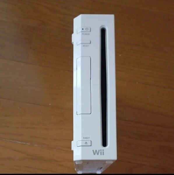 Wii 任天堂 Nintendo ゲーム機 ニンテンドー 白 シロ RVL-001 本体のみ 500wiiポイントあり 動作品