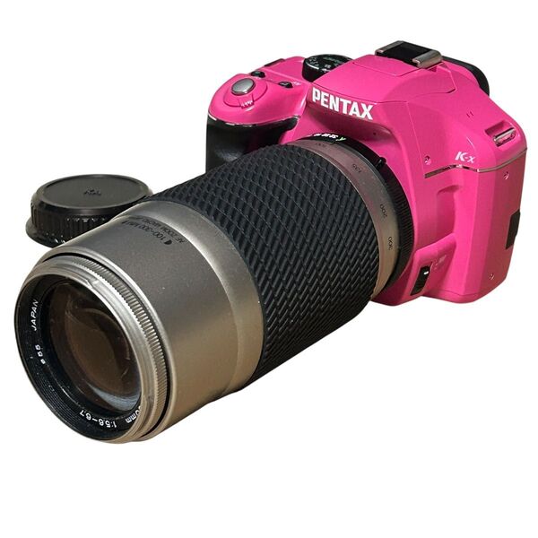 美品 PENTAX K-x レンズキット デジタル一眼レフカメラ 100-300mm ピンク シャッター回数261