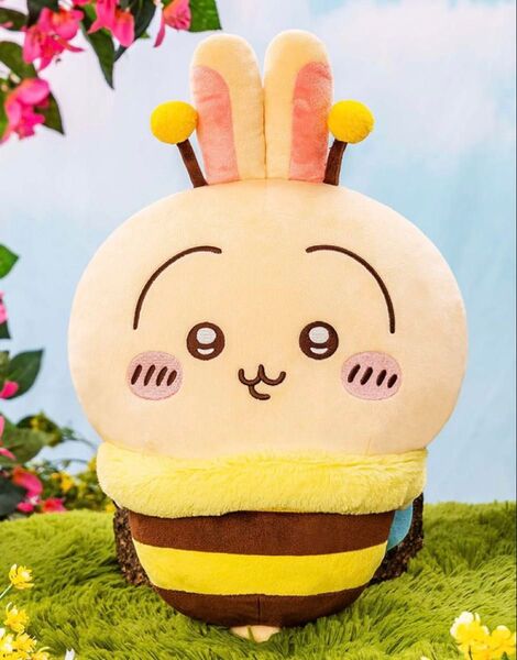 ちいかわ ハチさんBIGぬいぐるみ うさぎ