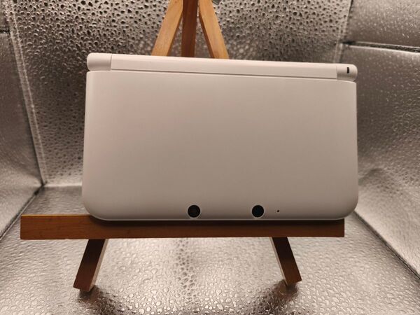 超美品箱説ありニンテンドー3DS LL本体 ホワイト