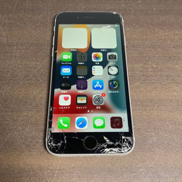 40832 iPhoneSE2 64GB ホワイト SIMフリー ジャンク品 ※本体のみ