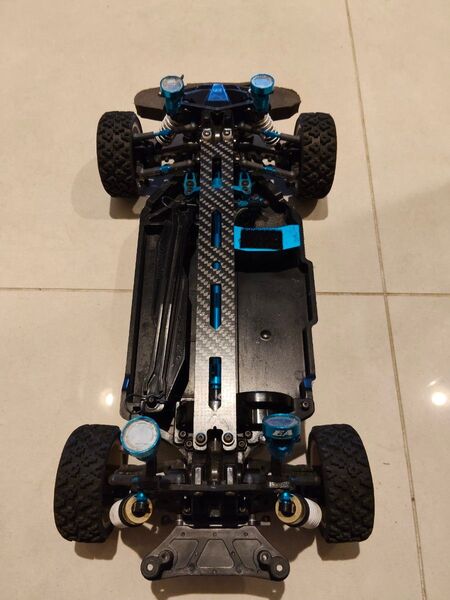 ラジコン タミヤ TT-02 ランチアデルタ カスタム