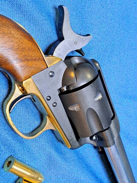 HWS ハートフォード COLT SAA 45 アーティラリー HW 真鍮 木製グリップ SPG 安全な樹脂製トイガン