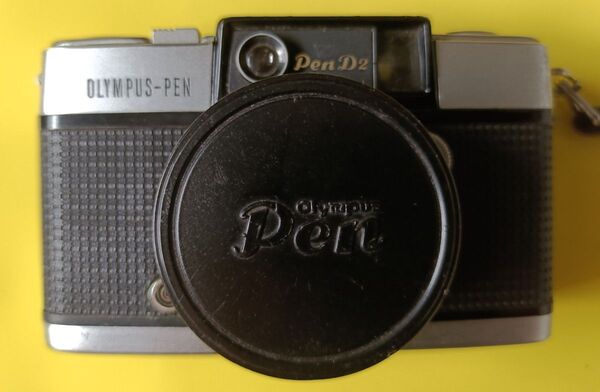 OLYMPUS-PEN D2 ハーフサイズカメラ ジャンク扱い