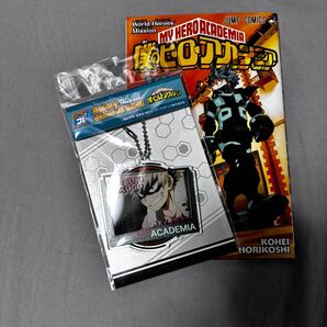 僕のヒーローアカデミアの映画特典のboxと爆豪勝己のアクリルキーホルダーのセットです。
