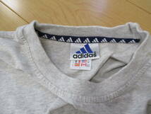 ♪♪中古　adidas　(アディダス)　パフォーマンスロゴ　Tシャツ　半袖　サイズL♪♪_画像5