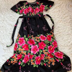 ハワイアンドレス ムームー ハイビスカス ブラック 舞台衣装 習い事 フラダンス ロングワンピース マキシ丈