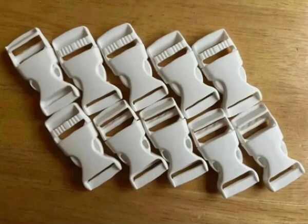 サイドリリース プラスチックバックル 20 mm 白 10個 ホワイト パラコード
