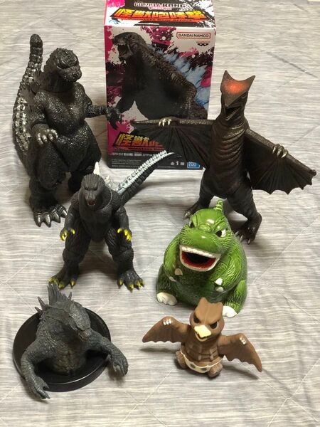 ゴジラ ソフビ バンダイ 1991 2005 灰皿 怪獣咆哮撃フィギュア