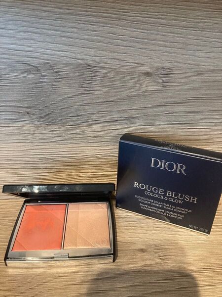 Dior ディオールスキン ルージュ ブラッシュ カラー&グロウ 457